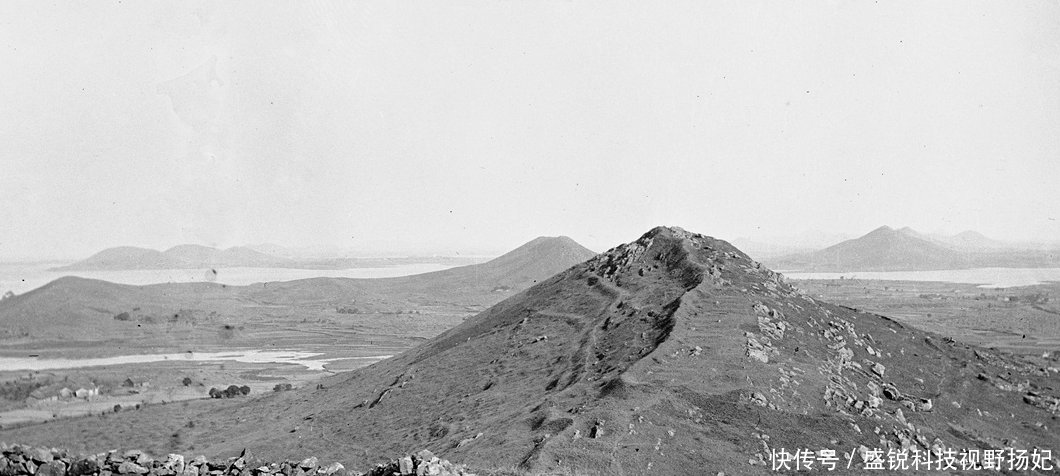 20世纪的江城武汉，看了第八张，知道为什么叫石牌岭了