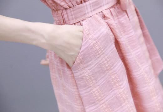 姑娘就服你！这样的优雅一字裙，都被你找到！真的很清新可爱迷人