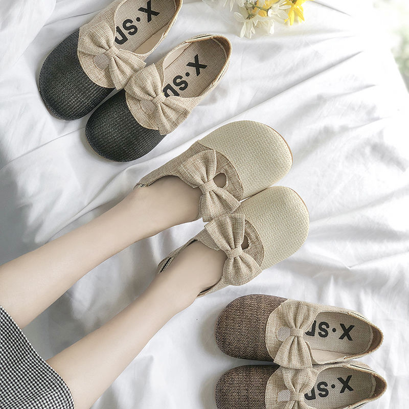 高跟鞋也可以很舒适,32岁的老婆,蕾丝裙+高跟鞋,美的不像话