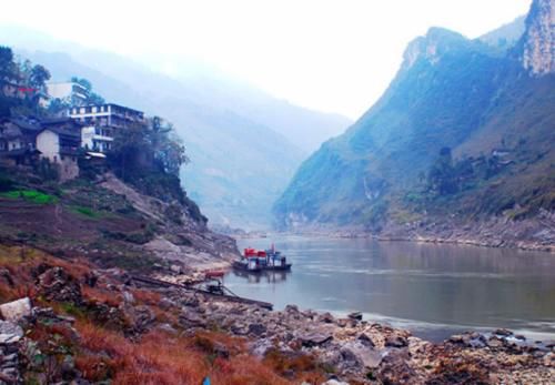 重庆最“梦幻”的古镇,藏在大山深处的百里画廊,美景不输洪崖洞