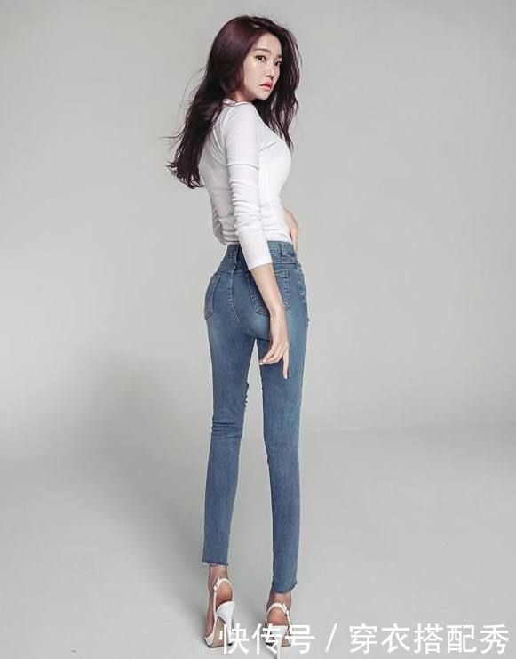 颜值高身材好的牛仔裤美女，秀出一双大长腿，魅力四射！