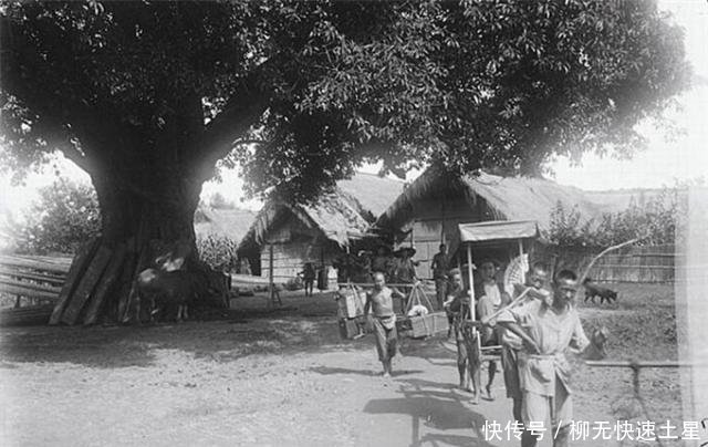  #民国时期#民国时期的四川成都平原，普通人生活困难，出行不方