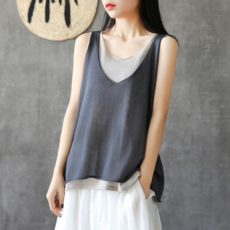 越来越多的女人不穿裙子，只因三伏天穿这吊带背心，美到让人销魂