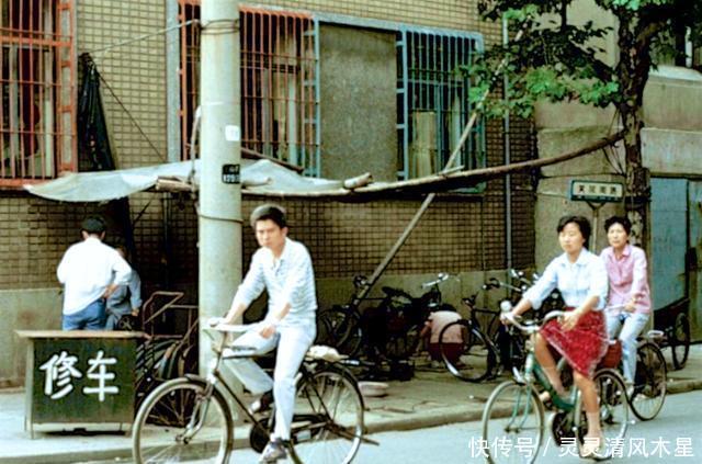  #夏季#老照片八十年代的夏日生活街拍！