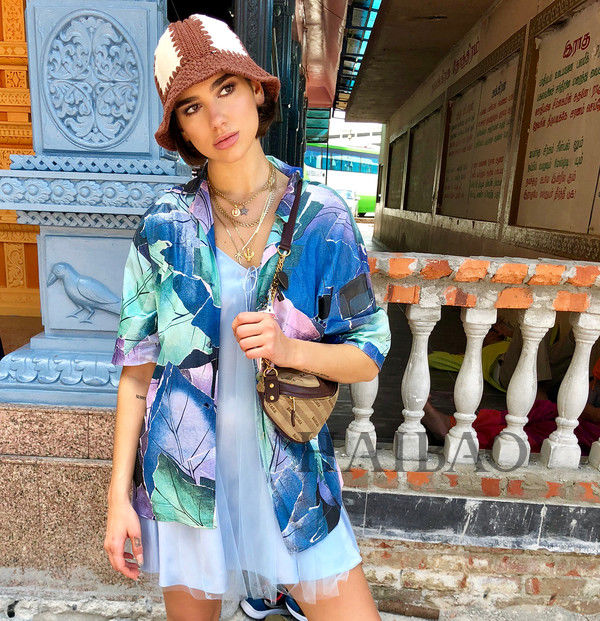 谁说只有去海边才穿度假风衬衫？