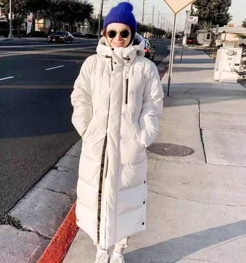  「千万别」小个子女人千万别这么穿羽绒服，身材变成“热水瓶”，显胖又显矮