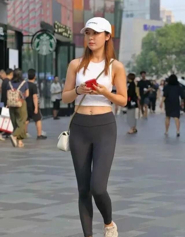 『吃香』今夏“吃香”的健美裤,拯救你的“O型腿”,逛街上班两不误!
