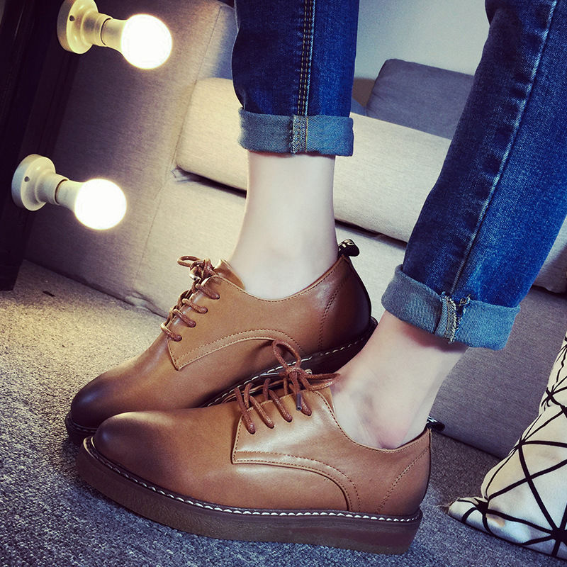 女人真会穿鞋，矮个子照样穿出高挑迷人，150穿出170气场