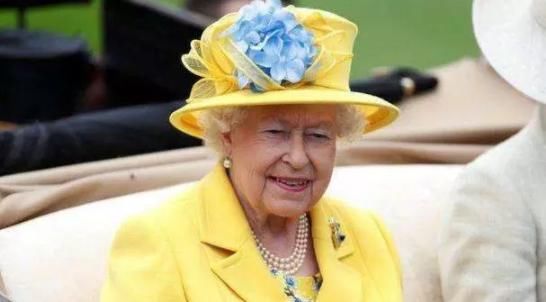 英国皇家赛马会=年度心机大会，梅根凯特大PK，你站哪一个?