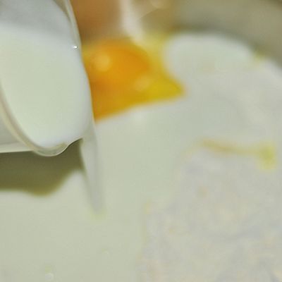  『烤箱』马苏里拉奶酪涡形面包
