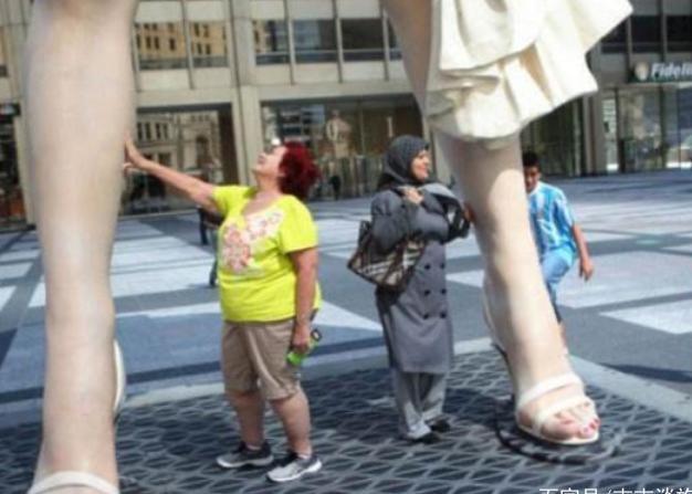 全球最“性感”雕像，耗资近500万打造，却因游客“乱摸”而被拆