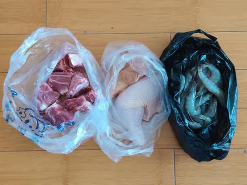 便宜:北方人去菜市场150元买一堆,网友:没有对比就没有伤害,真实惠