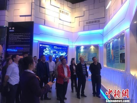 海外华文媒体为阅海湾商务区“点赞”