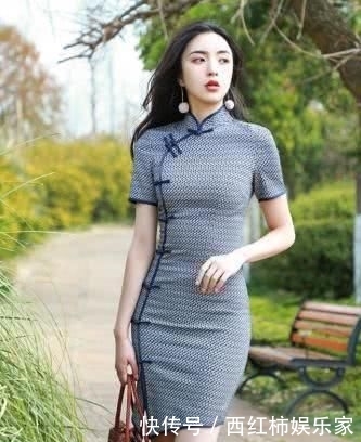 韵味:今年“旗袍风”火了,这样穿文艺又少女,尽显摩登复古韵味!
