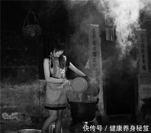  「忧患」美国人拍摄的1998年广西女孩 想不到98年的广西女孩那么