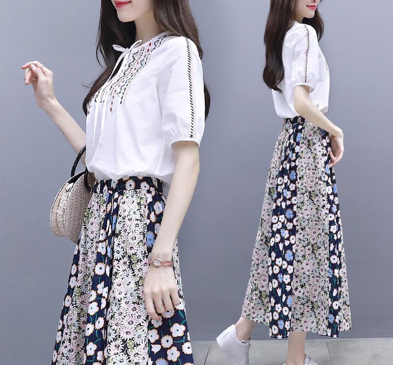 女人五官平平没关系,穿衣打扮要关注,6款连衣裙让你气质倍增