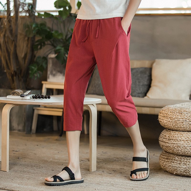 男人过35，尽量不要背心搭短裤，瞧下图男人穿法，嫩减20，帅翻天