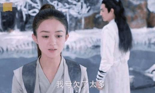 赵丽颖发图辟谣引热议，穿搭风格被称土，网友:不要这么土了