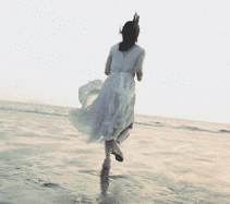 海上升明月，天涯共此时！来烟台海滨，赴一场斑斓的海岸之约！