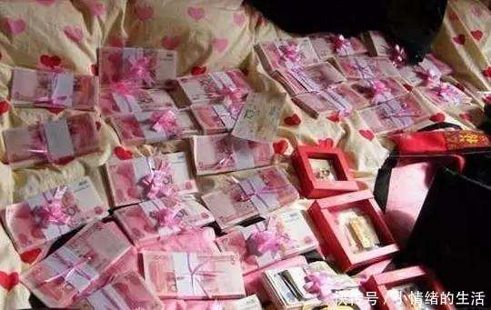女友问我要16万彩礼,从洗手间回来,回到饭桌上