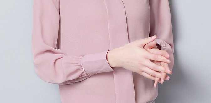 我滴妈，今年小衫终于上新款，40多岁妈妈配打底裤穿，真显嫩