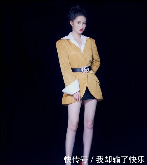 『女人』李沁这双腿像是“假”的,P都P不了这么完美,女人看了都羡慕嫉妒