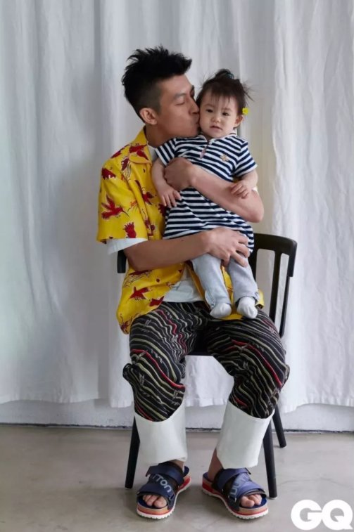 怀旧经典!夏威夷衬衫是今年回潮的独特搭配单品!