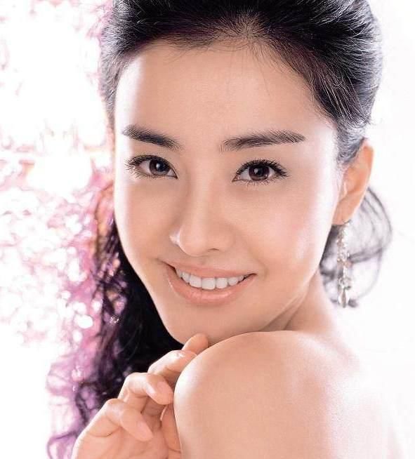 护肤扫盲｜爽肤水、柔肤水、收敛水、精华水，你选对了吗？