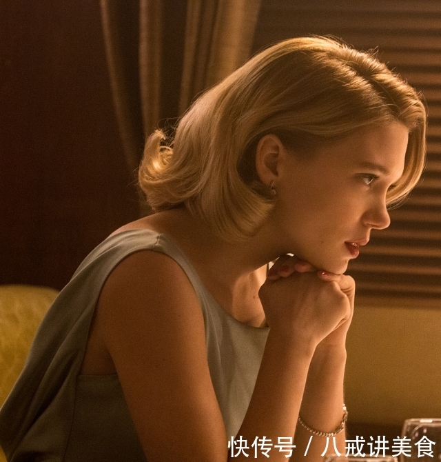  「电影中的邦」为何蕾雅·赛杜认为，丹尼尔·克雷格版007，比邦女郎更迷人？