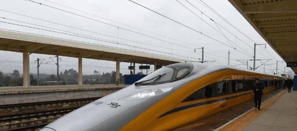 四川成都即将引入13条高铁干线，届时开创交通发展新格局