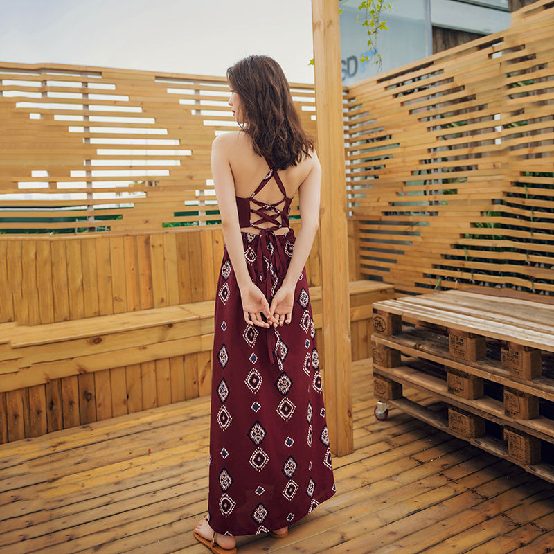 太撩人了，新出的“流氓裙”，设计感十足，超有女人味