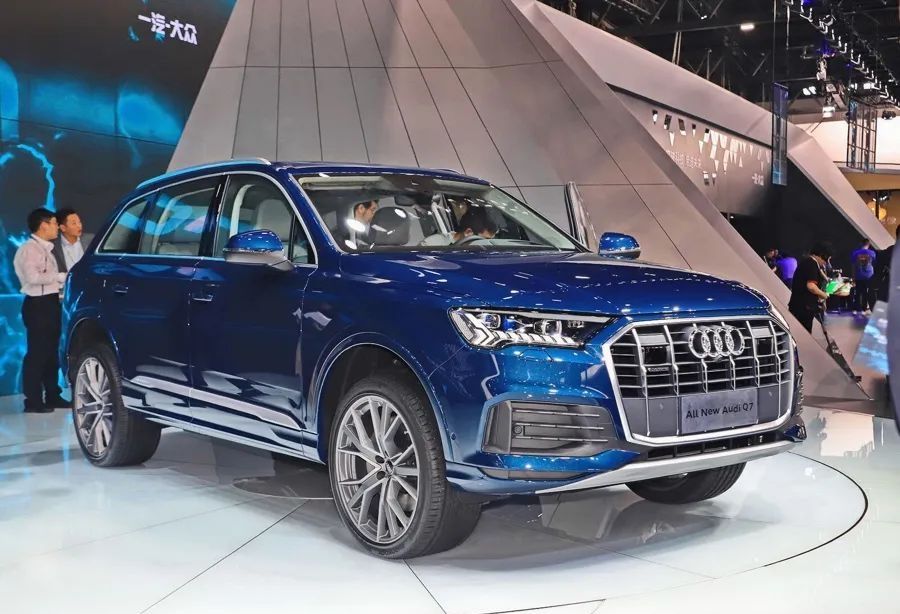  『q7』曾是无数人梦想的SUV奥迪q7又出新款，国内限量发售