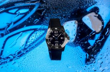 浪琴表夏日腕间甄选,三款潜水表伴你活力度暑