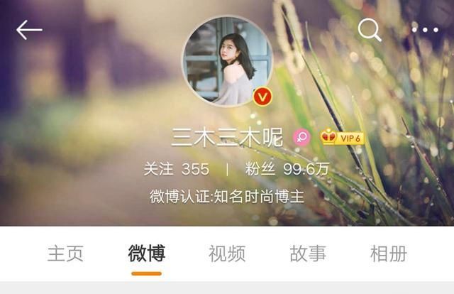  「吸粉」时尚博主因57岁妈妈吸粉近百万，看两人生活照，这怕是姐姐吧