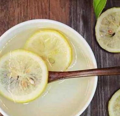 它们是头号“吸脂王” 坚持每次喝水加一点 体重悄悄降到两位数