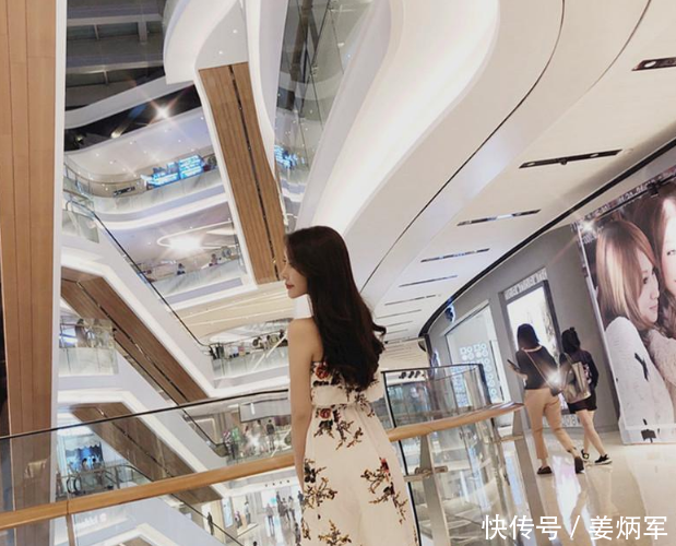 街拍 图6很有女人味, 图8要开着怎样的车才敢和她搭讪！