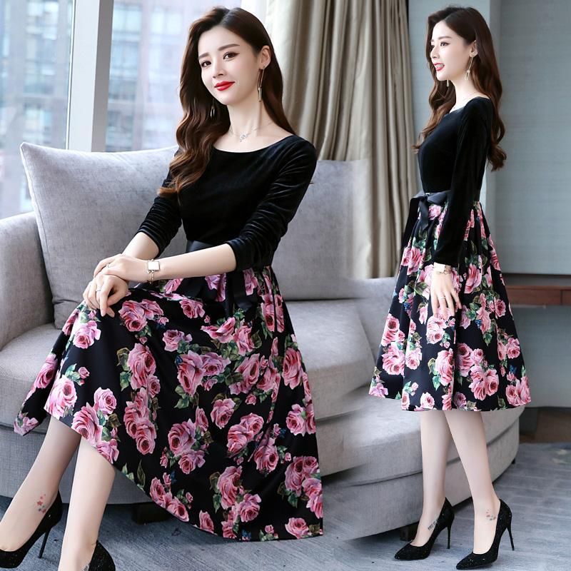 下周我妈结婚，穿这样的连衣裙，美到不可方物，活脱脱像个小姑娘