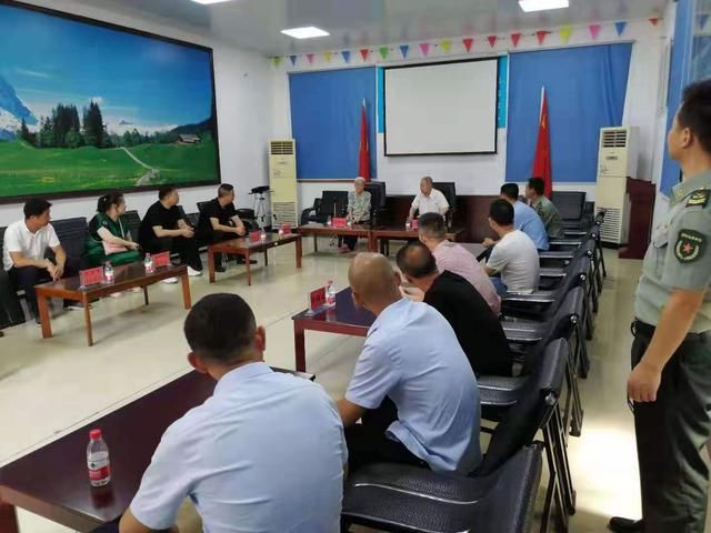 电影《上甘岭》英雄原型人物”王清珍”在湖北孝感过“八一”