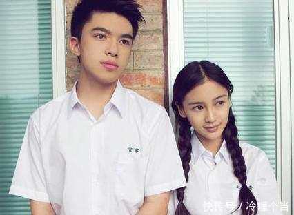 baby与弟弟合影曝光, 两人长相十分相似, 整容谣言不攻自破!