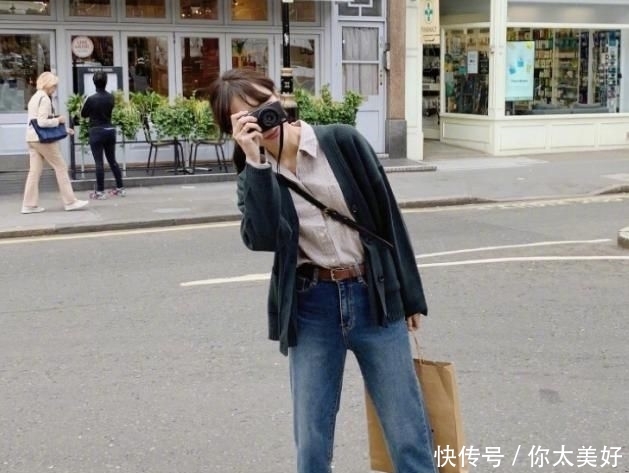 带着几分@别纠结搭什么裙子?换它时髦指数飙升