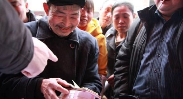  【农民朋友】农民朋友注意，农村户口不要轻易迁出，一旦迁出这4