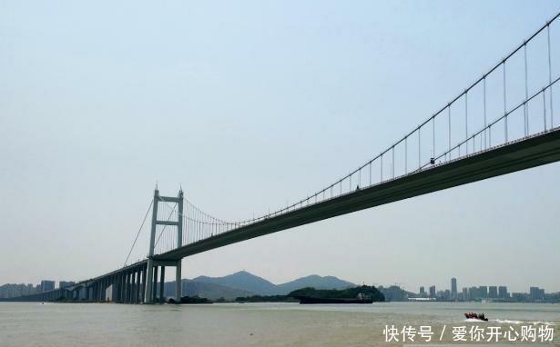  中国■中国“堵车最严重”的大桥，耗资30亿元建造，却成“堵车