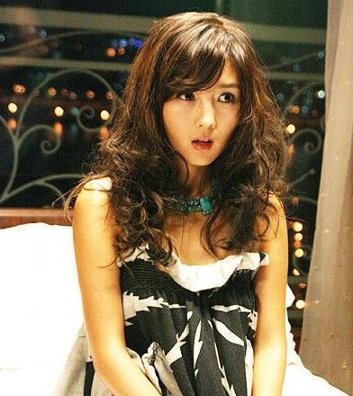 何洁否认“婚内出轨”，深夜发文喊冤，网友：马蓉又出现了！