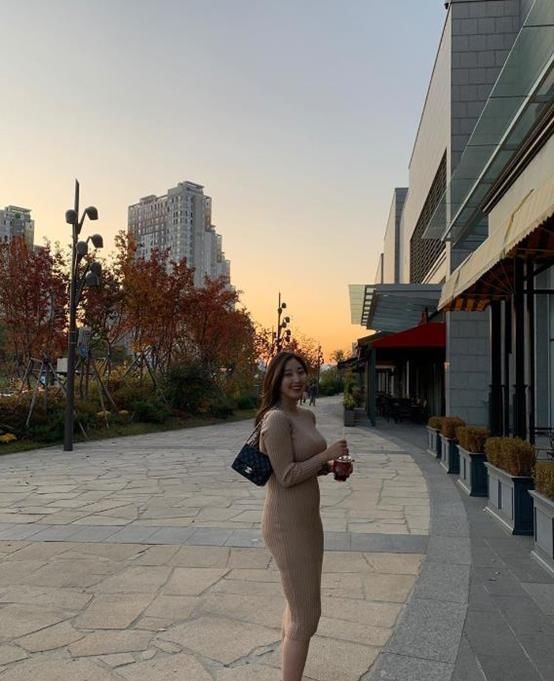 慵懒|清新可爱的小姐姐,漂亮又聪慧,十分慵懒妖娆不失少女气息!
