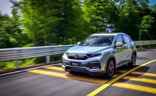  『欧蓝德』15万元落地的SUV，这几款日系省油还空间大