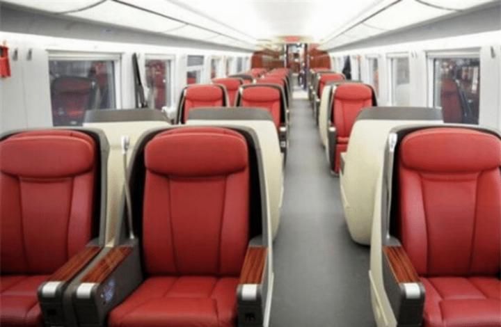 美国为什么没有高铁? 看看美国的火车, 再看看中国的高铁