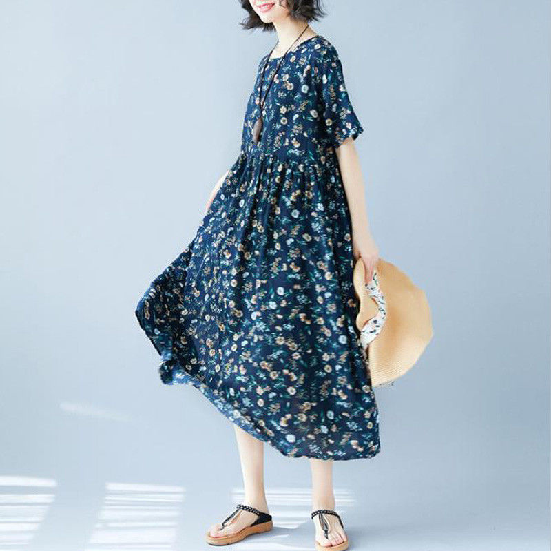 难怪今年都没穿打底裤了，现在流行风亚麻裙配高跟鞋，减龄的不行