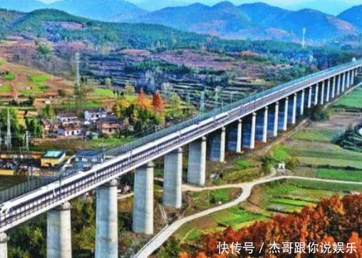  「高铁」中国的高铁为什么不走平地，宁愿花千亿修高架桥，原因