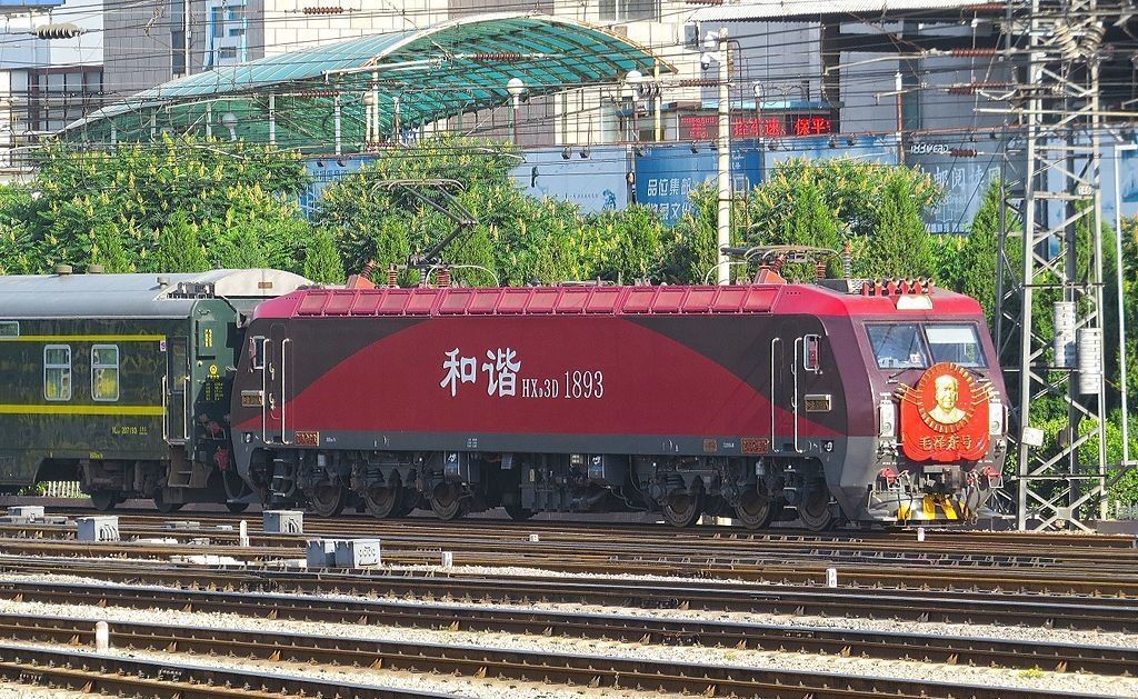 中国铁路第一火车，运行44年都是毛泽东号机车牵引，你坐过吗?