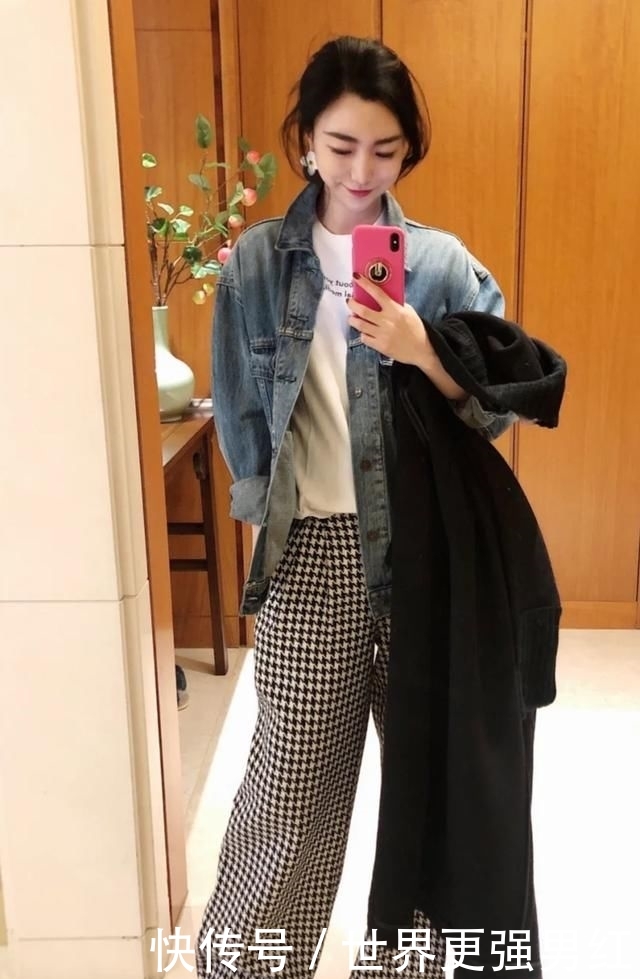  #质感好的白#嫌基础款白T恤太普通？那是你不会穿，这几招帮你穿出气质美
